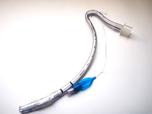 Goede prijs Cuffed vormde Neus Endotracheal Buis 6.0mm de NeusvoorGrootte van de Intubatiebuis online